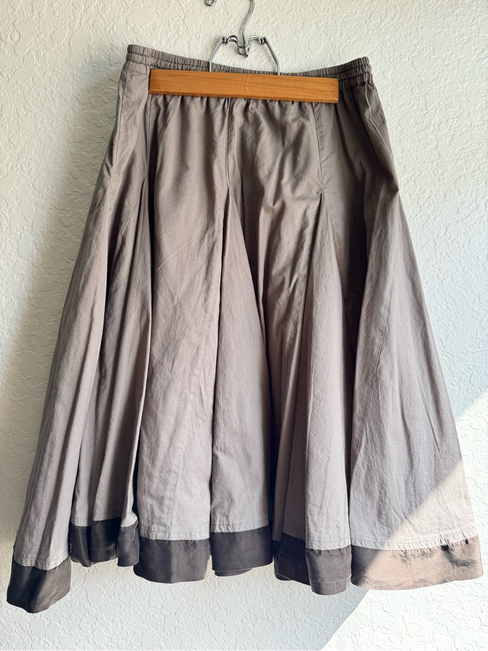 Garnet Hill Two-Tone A-Line Midi Skirt in Beige and Brown